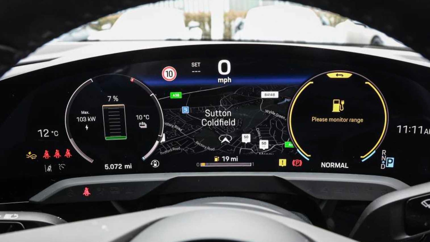 Used Porsche Taycan 2025 for sale - 76661760: Photo 16