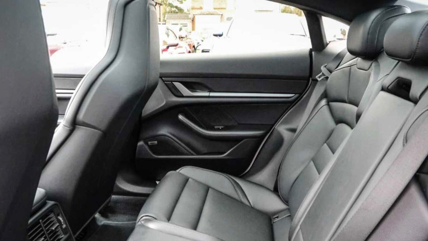 Used Porsche Taycan 2025 for sale - 76661760: Photo 19