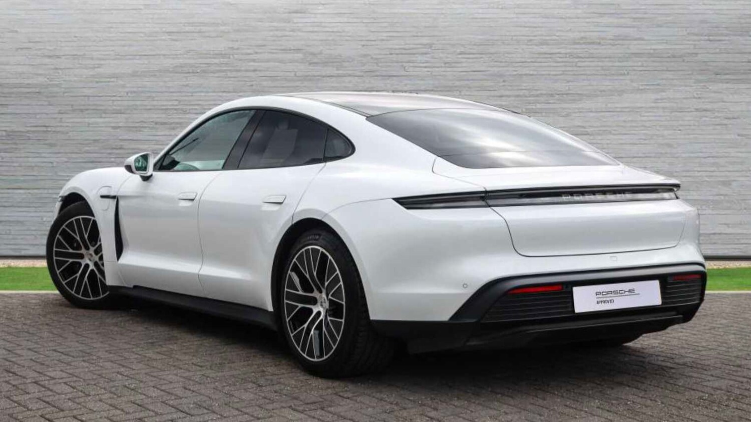 Used Porsche Taycan 2025 for sale - 76661760: Photo 27