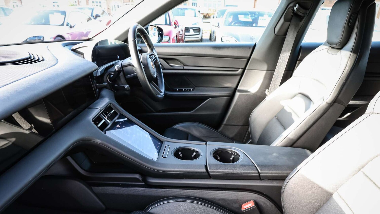 Used Porsche Taycan 2021 for sale - 77429158: Photo 11