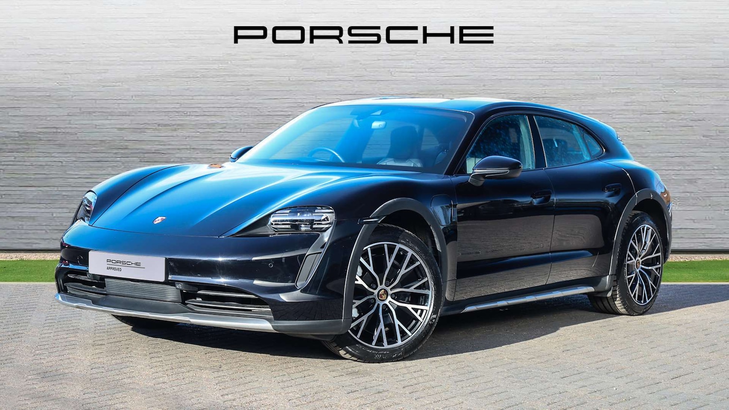 Used Porsche Taycan 2021 for sale - 77429158: Photo 2