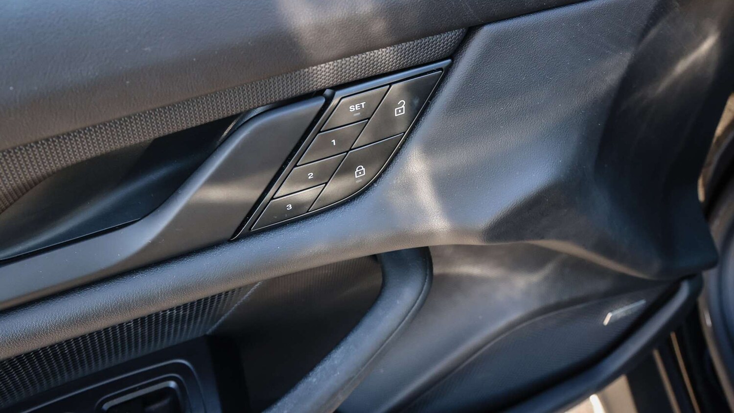 Used Porsche Taycan 2021 for sale - 77429158: Photo 27