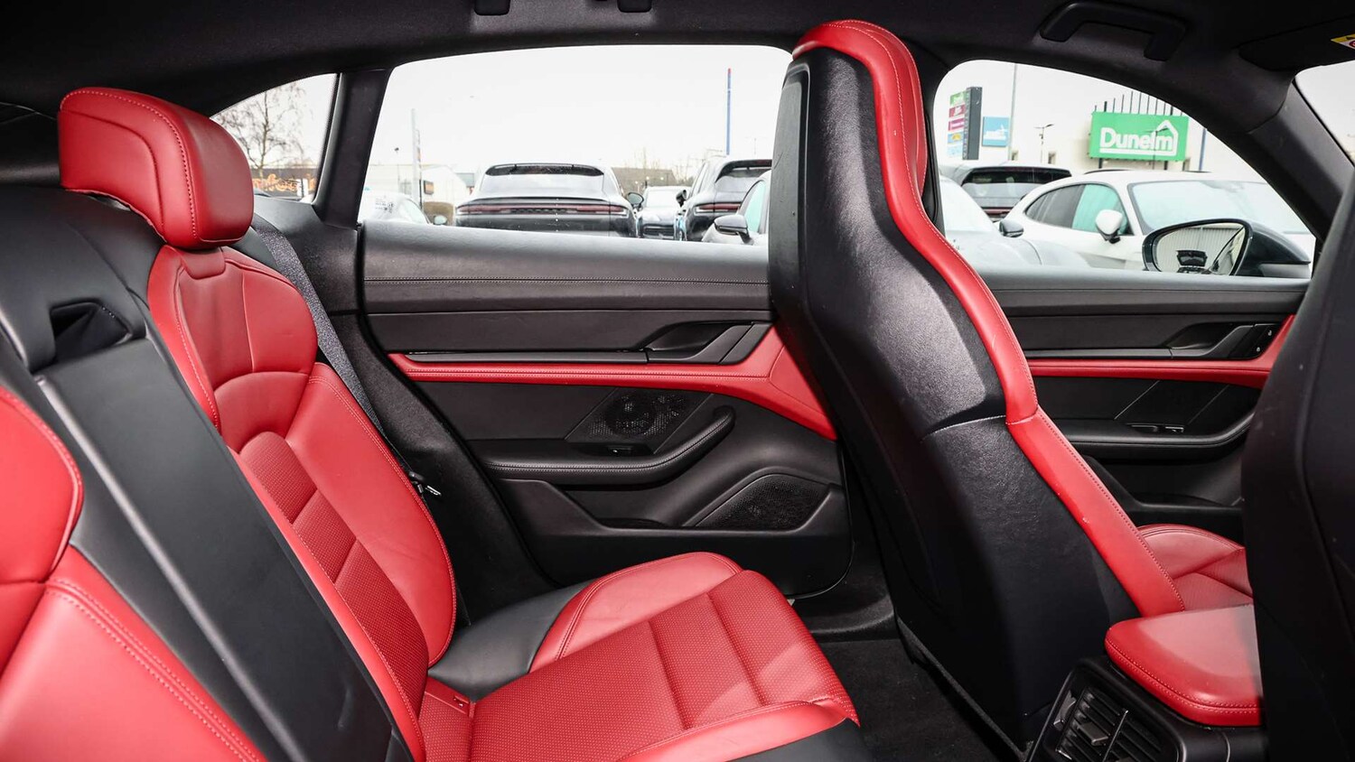 Used Porsche Taycan 2022 for sale - 77134760: Photo 14