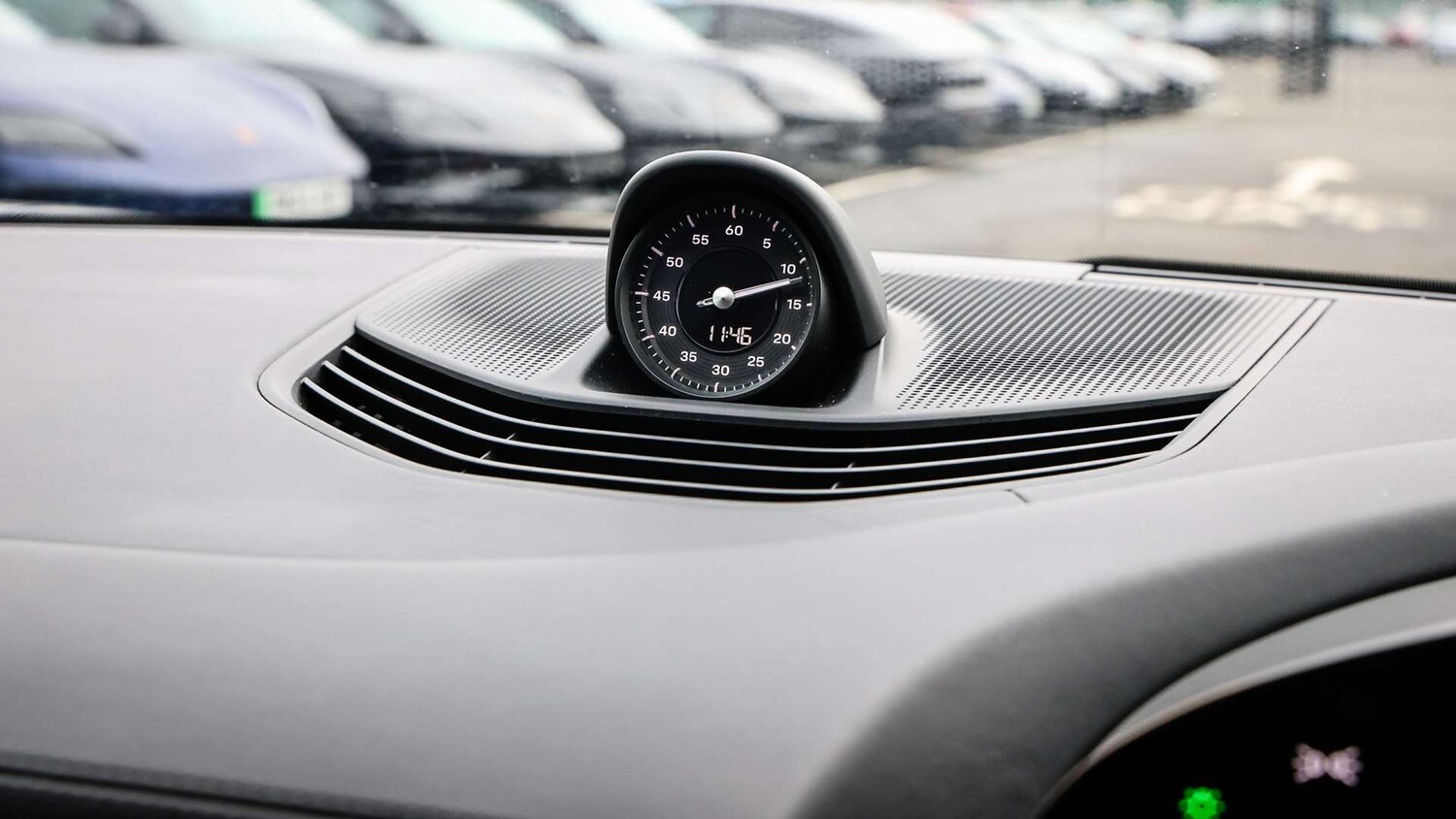 Used Porsche Taycan 2022 for sale - 77134760: Photo 28