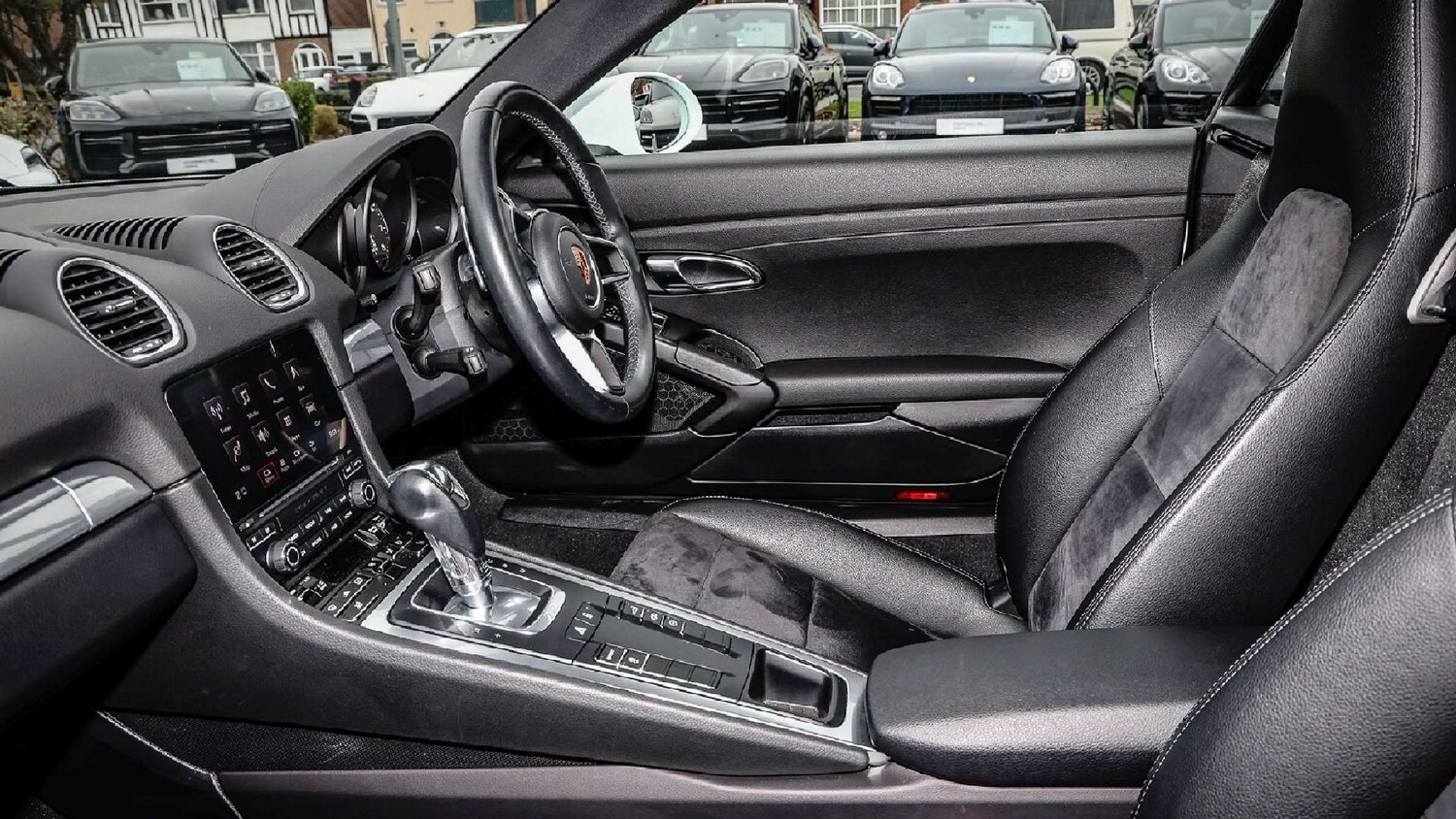 Used Porsche Other 2018 for sale - 76176885: Photo 13