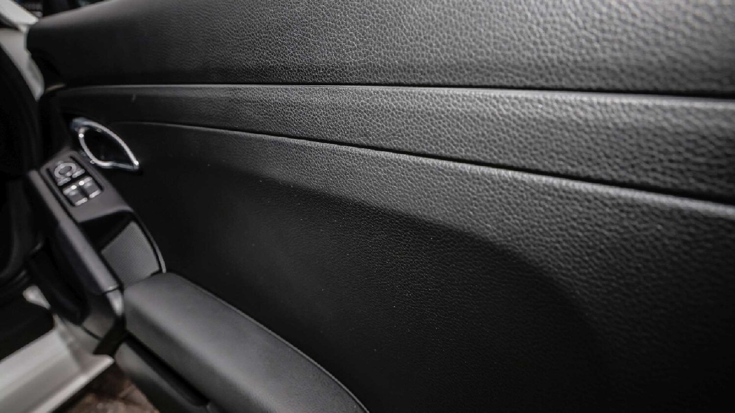 Used Porsche Other 2018 for sale - 76176885: Photo 17