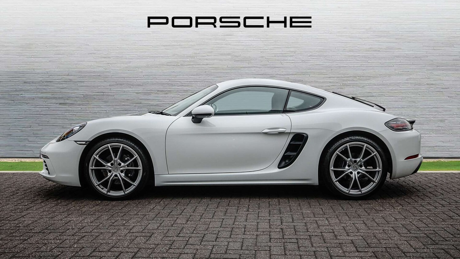 Used Porsche Other 2018 for sale - 76176885: Photo 7