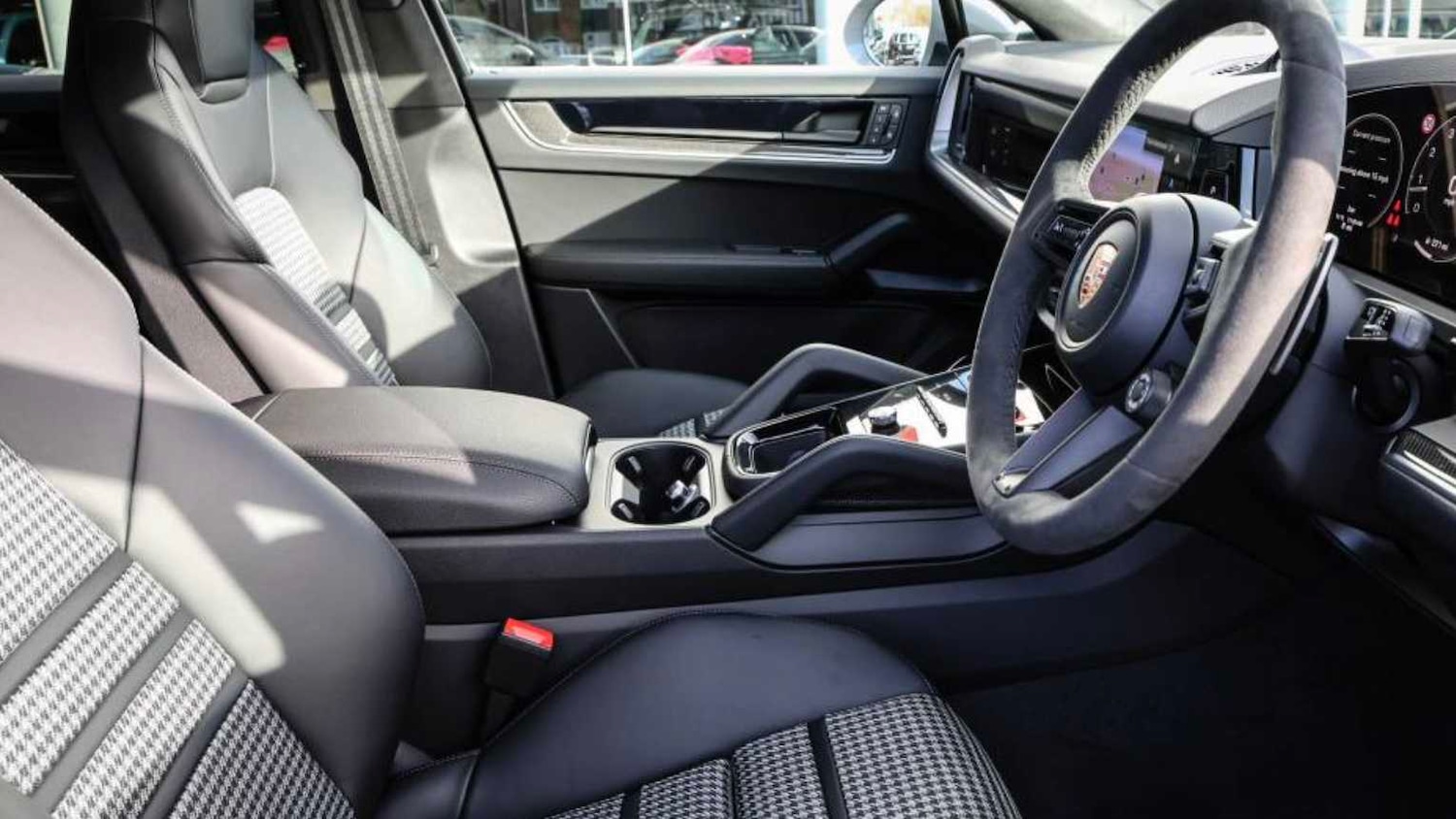 Used Porsche Cayenne 2026 for sale - 77648843: Photo 12