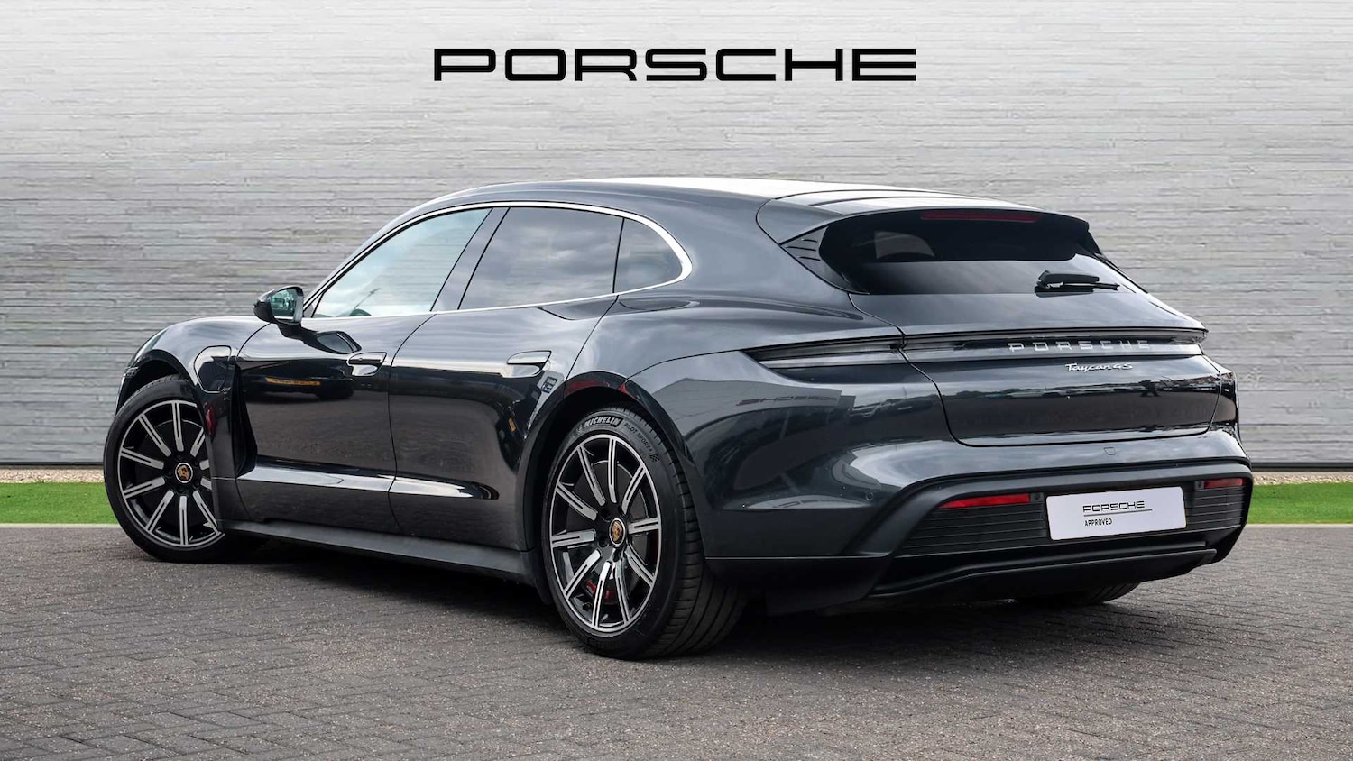 Used Porsche Taycan 2022 for sale - 76170167: Photo 4