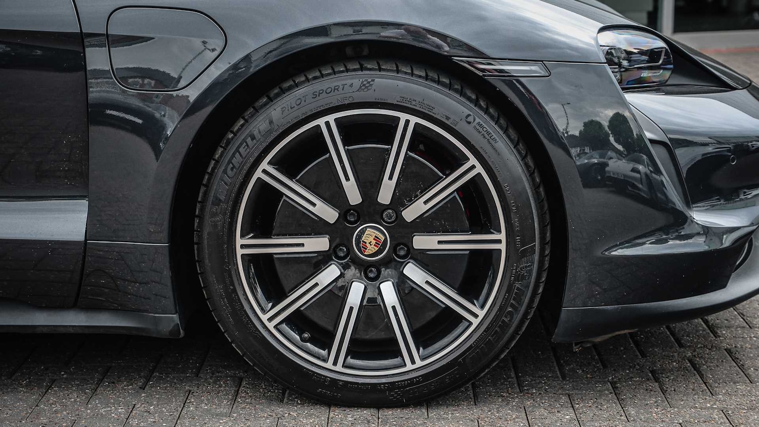 Used Porsche Taycan 2022 for sale - 76170167: Photo 6