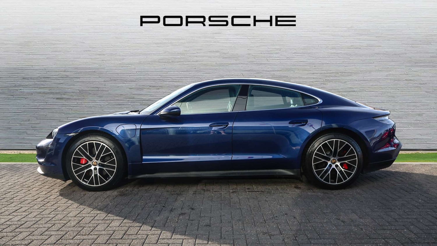 Used Porsche Taycan 2021 for sale - 76624466: Photo 8