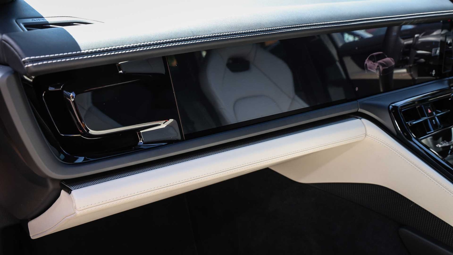 Used Porsche Panamera 2025 for sale - 76063423: Photo 15