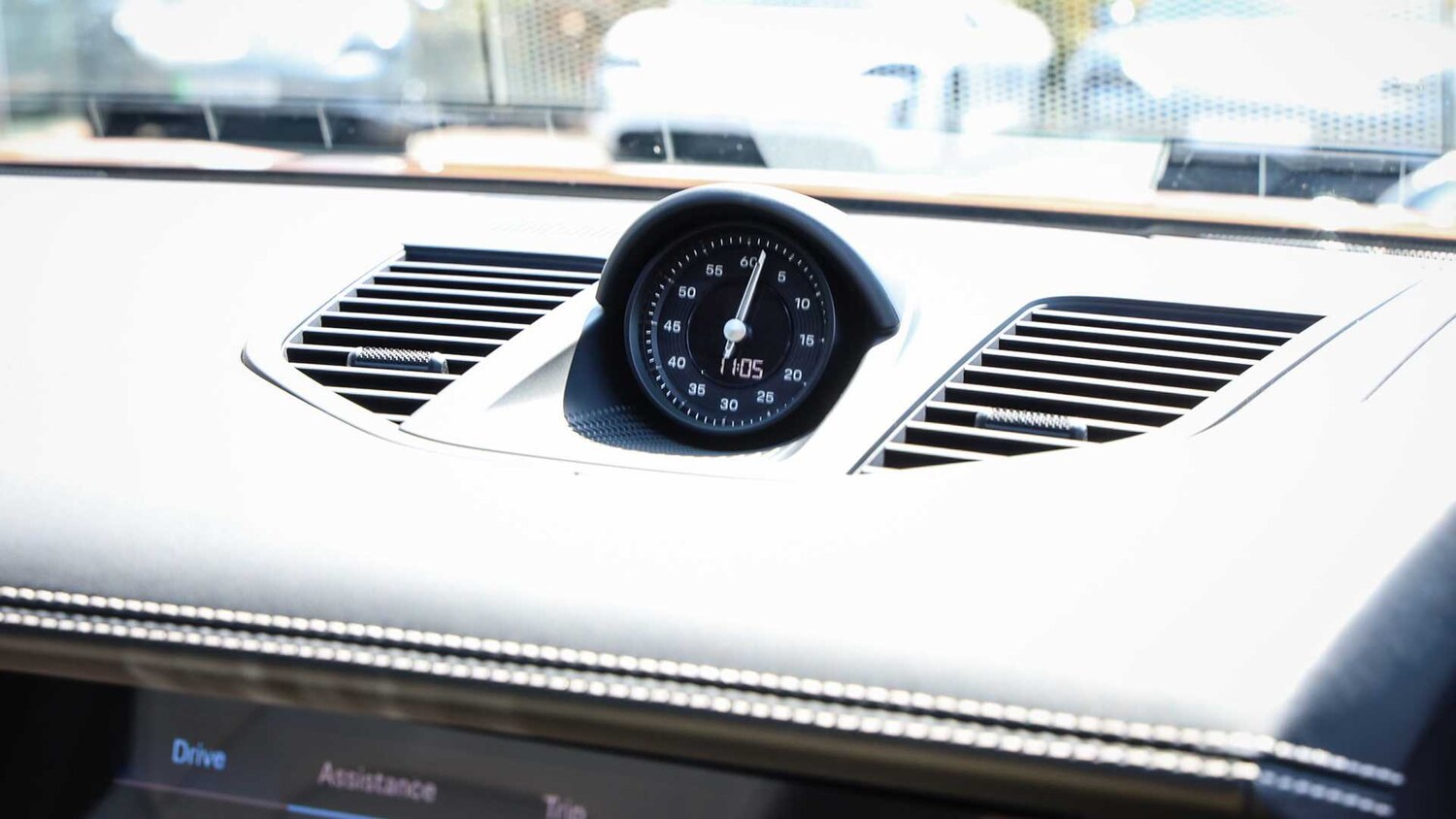 Used Porsche Panamera 2025 for sale - 76063423: Photo 24