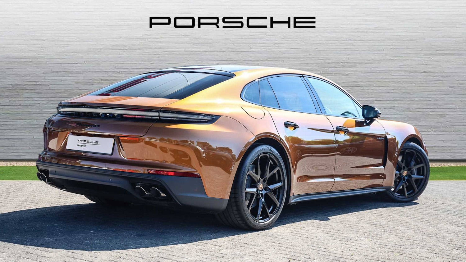 Used Porsche Panamera 2025 for sale - 76063423: Photo 3