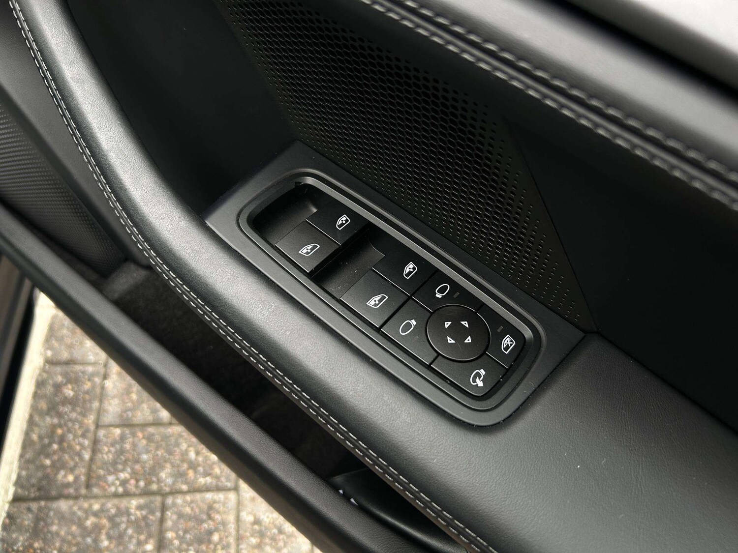 Used Porsche Taycan for sale - 78052374: Photo 22