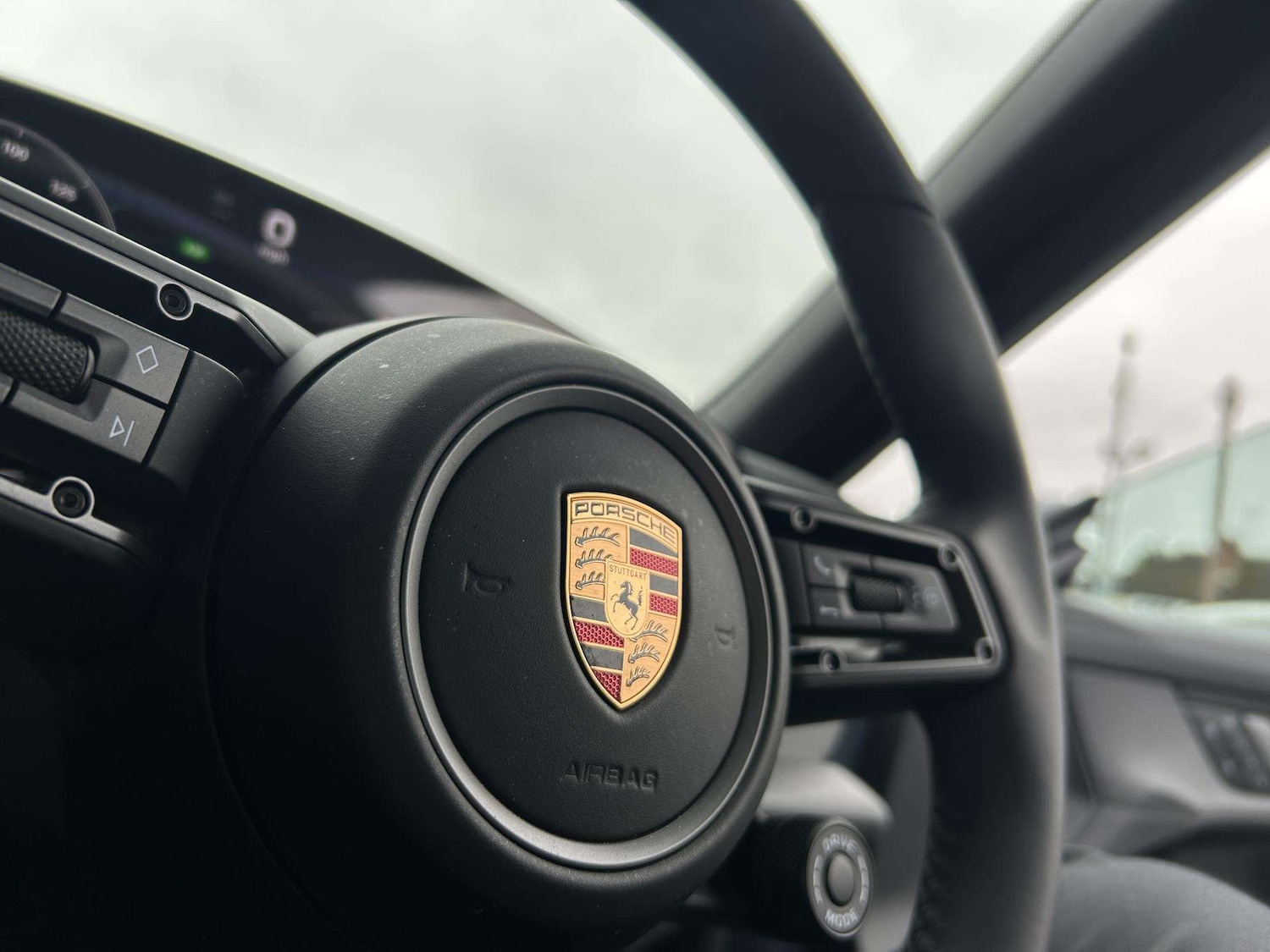 Used Porsche Taycan for sale - 78052374: Photo 25