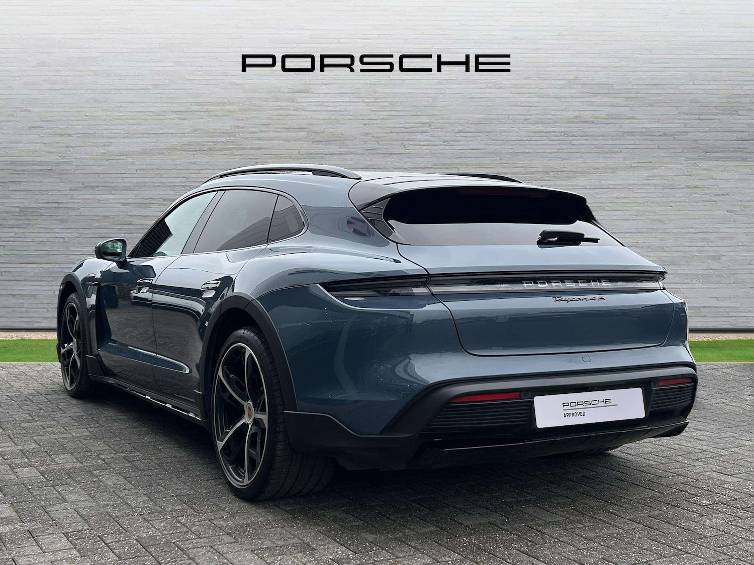 Used Porsche Taycan for sale - 78052374: Photo 4