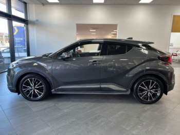Used Toyota C-HR 2018 for sale - 74511402: Photo
