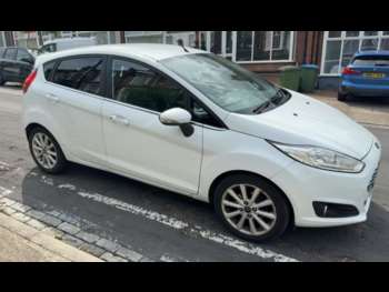 2016 (66) - 1.0T EcoBoost Titanium Hatchback 5dr Petrol Manual Euro 6 (s/s) (100 ps)