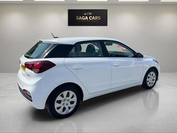 Used Hyundai i20 2019 for sale - 79454500: Photo
