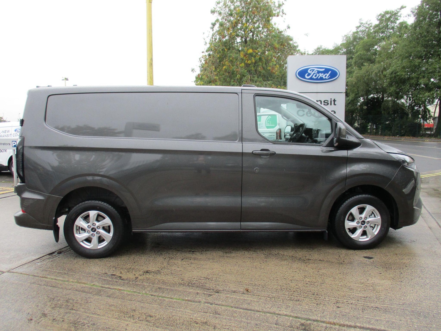 Used Ford Transit Custom 2025 for sale - 77156212: Photo 2