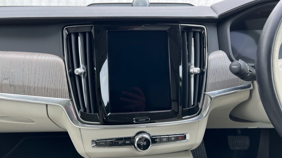 Used Volvo V90 2024 for sale - 76161351: Photo 22