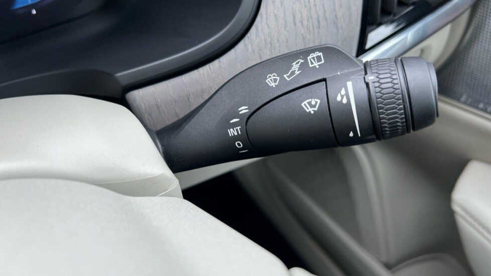 Used Volvo V90 2024 for sale - 76161351: Photo 30