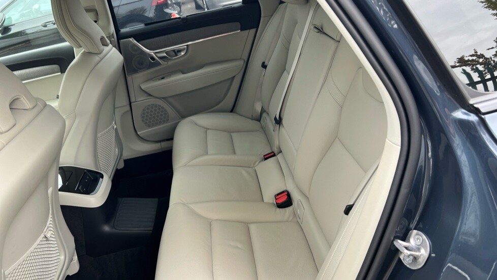 Used Volvo V90 2024 for sale - 76161351: Photo 38