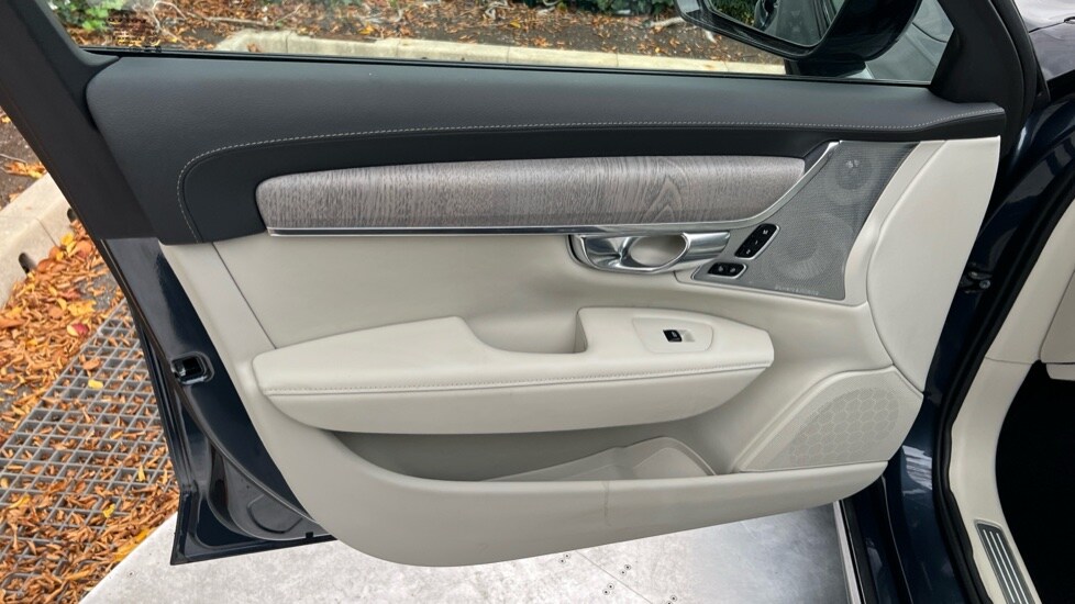 Used Volvo V90 2024 for sale - 76161351: Photo 46