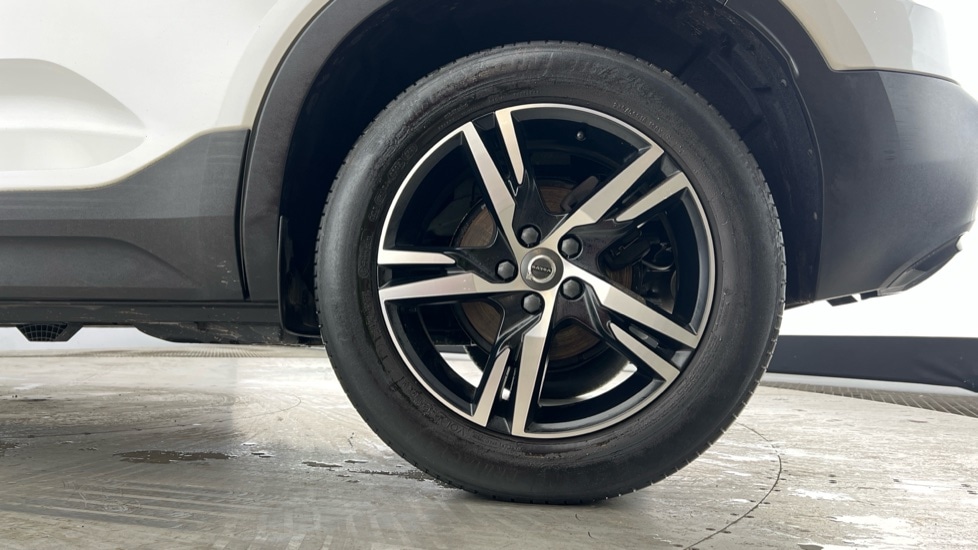 Used Volvo XC40 2021 for sale - 76648000: Photo 4