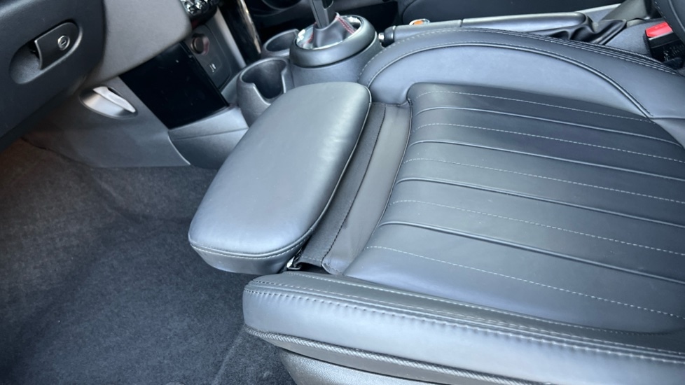 Used MINI Convertible 2020 for sale - 76888844: Photo 33