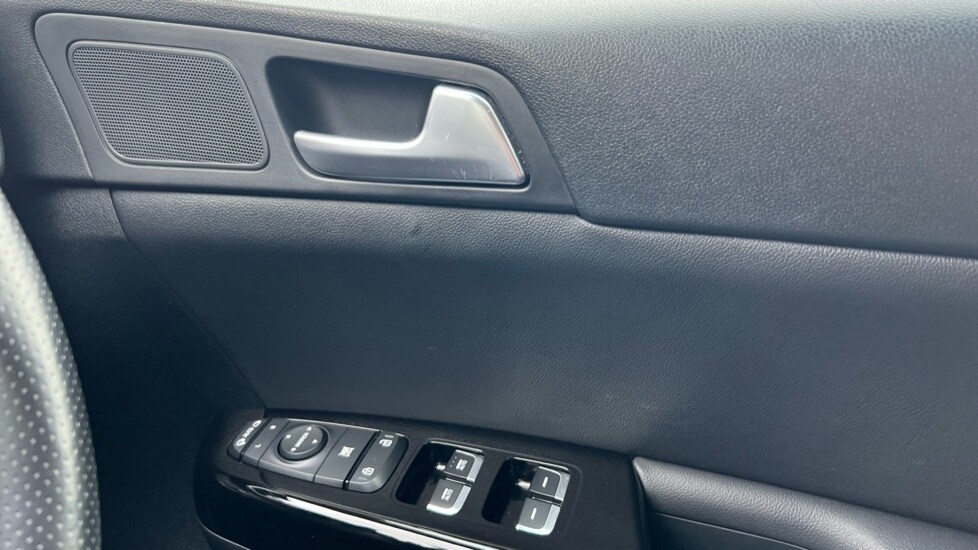 Used Kia Sportage 2021 for sale - 76428237: Photo 32