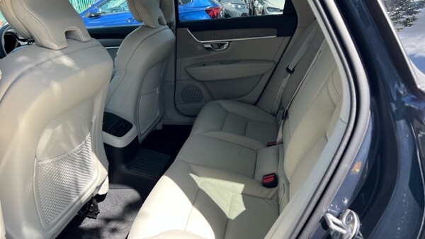 Used Volvo V90 2025 for sale - 75472498: Photo 10