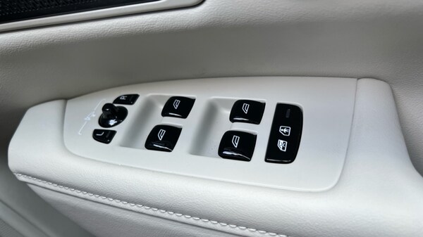 Used Volvo V90 2025 for sale - 75472498: Photo 33