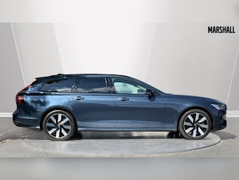 Used Volvo V90 2025 for sale - 75472498: Photo