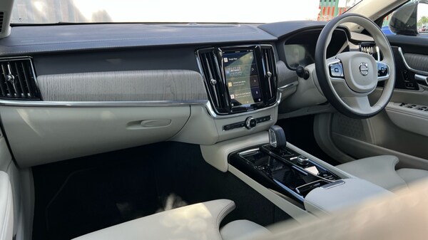 Used Volvo V90 2025 for sale - 75472498: Photo 4