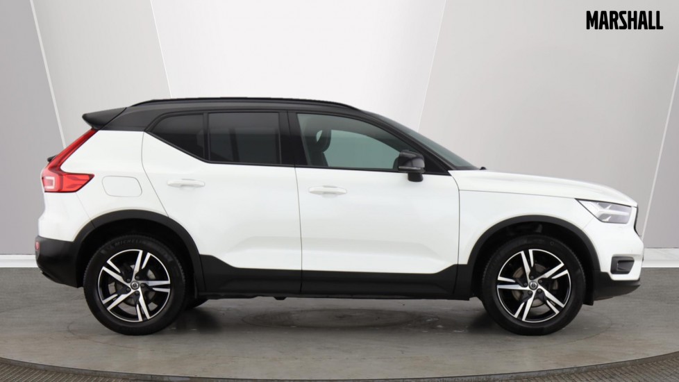 Used Volvo XC40 2021 for sale - 76648003: Photo 2