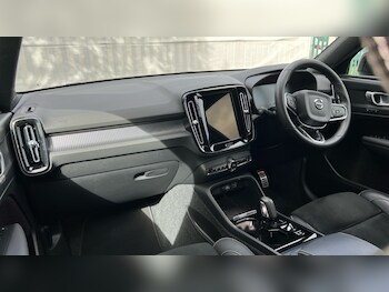 Used Volvo XC40 2022 for sale - 75972440: Photo