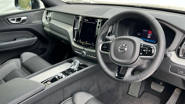 Used Volvo XC60 2024 for sale - 76191058: Photo 5