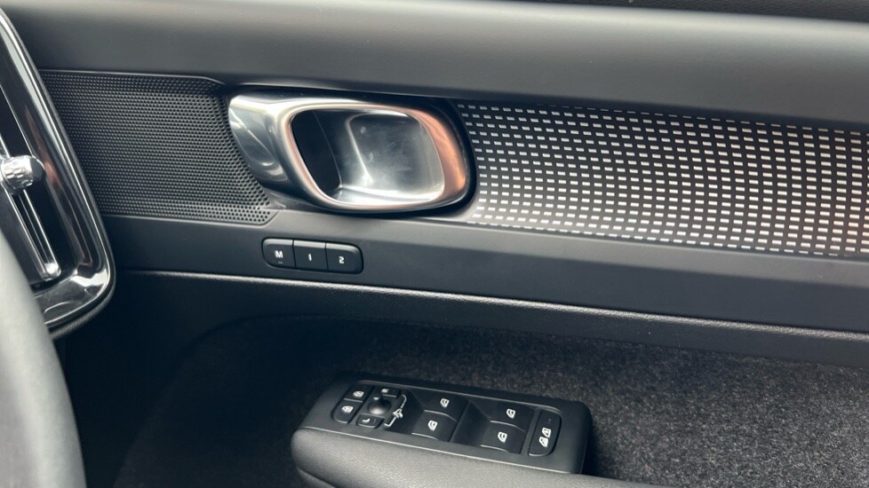 Used Volvo XC40 2024 for sale - 76244431: Photo 15