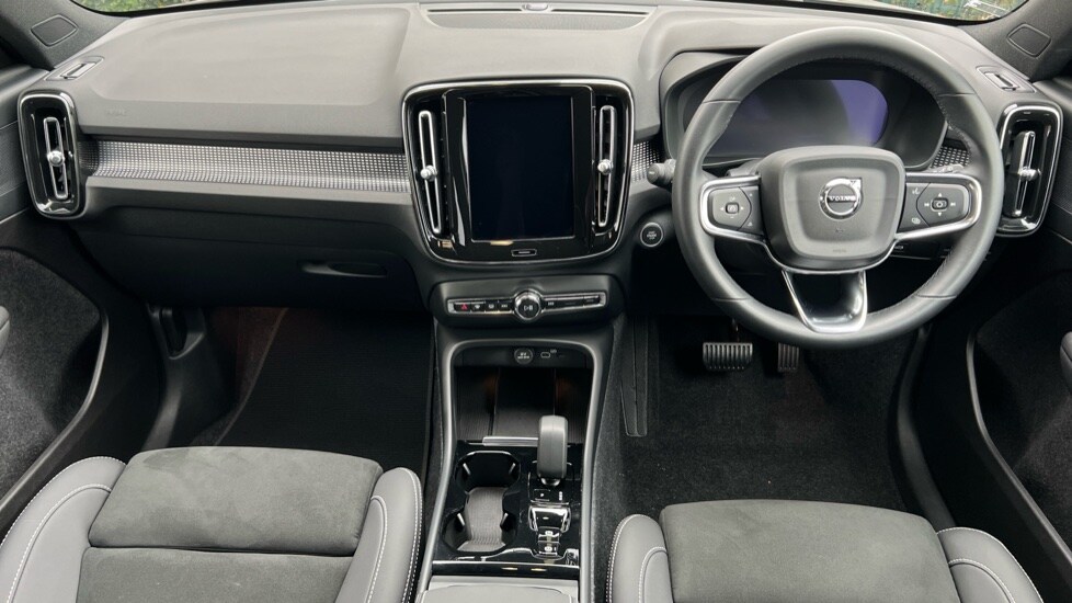 Used Volvo XC40 2024 for sale - 76244431: Photo 21