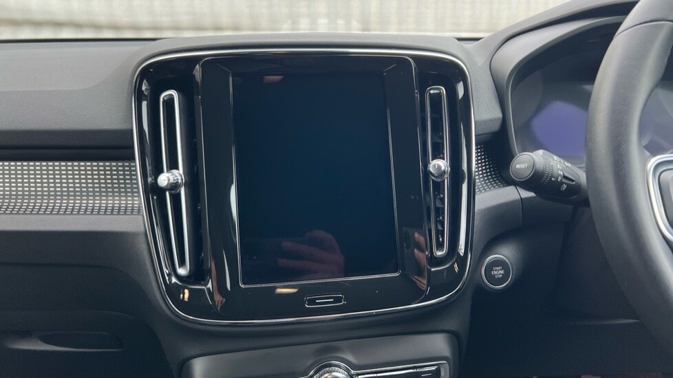 Used Volvo XC40 2024 for sale - 76244431: Photo 22