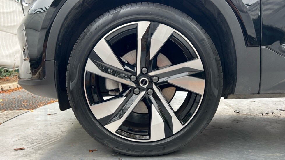 Used Volvo XC40 2024 for sale - 76244431: Photo 25