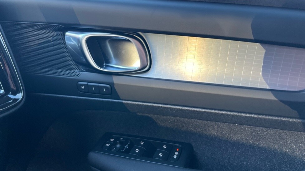 Used Volvo XC40 2025 for sale - 77057878: Photo 15