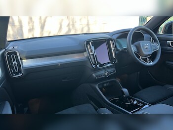 Used Volvo XC40 2025 for sale - 77057878: Photo