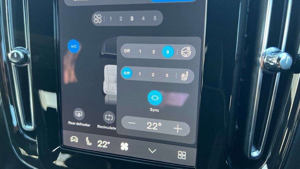 Used Volvo XC40 2025 for sale - 77057878: Photo 53