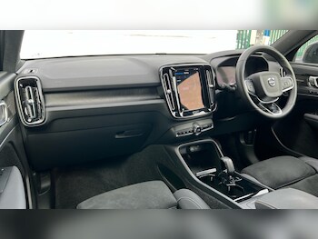 Used Volvo XC40 2022 for sale - 76086639: Photo