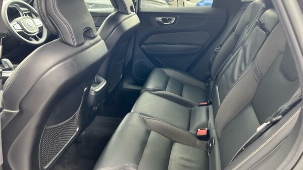 Used Volvo XC60 2022 for sale - 75610661: Photo 10
