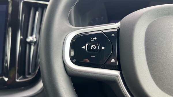 Used Volvo XC60 2022 for sale - 75610661: Photo 18