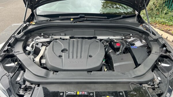 Used Volvo XC60 2022 for sale - 75610661: Photo 23